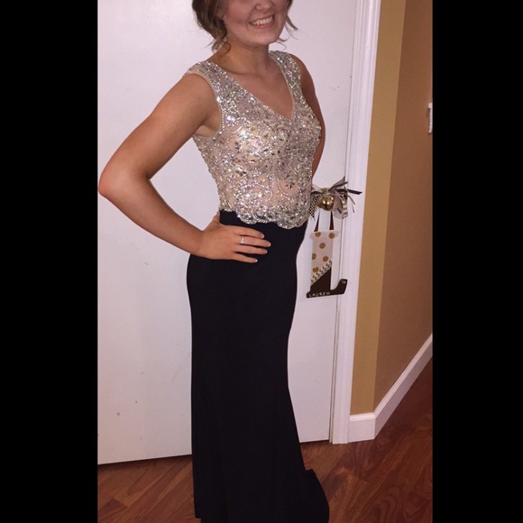 Beaded top elegant prom dress