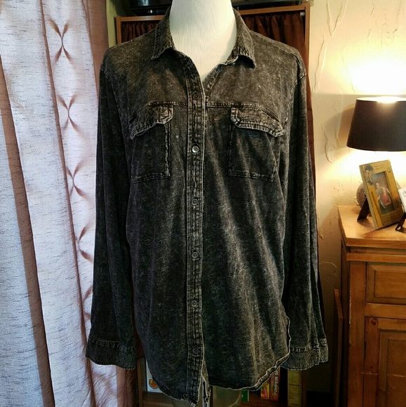 Rock & Republic Tops - ROCK & REPUBLIC Sz XL Black Button Down Top