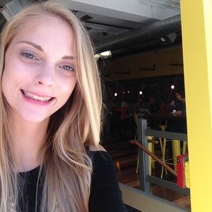 Meet your Posher, Helen