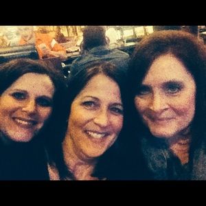 Meet your Posher, Lisa