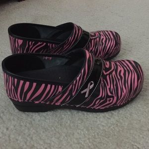 Sanita pink zebra print