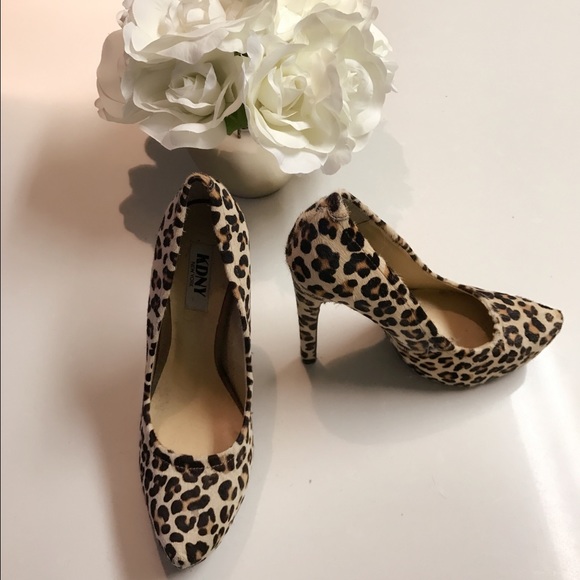 Shoes - Picture 2 of 4