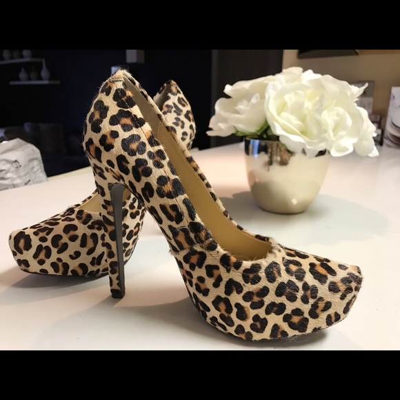 Shoes - Picture 4 of 4