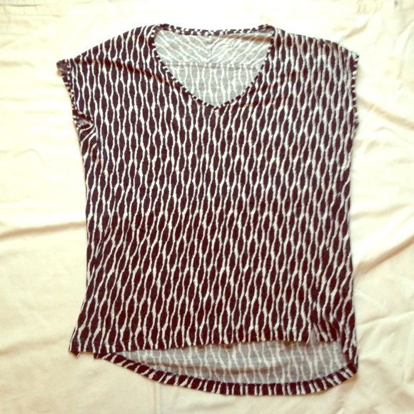LOFT linen navy and white top