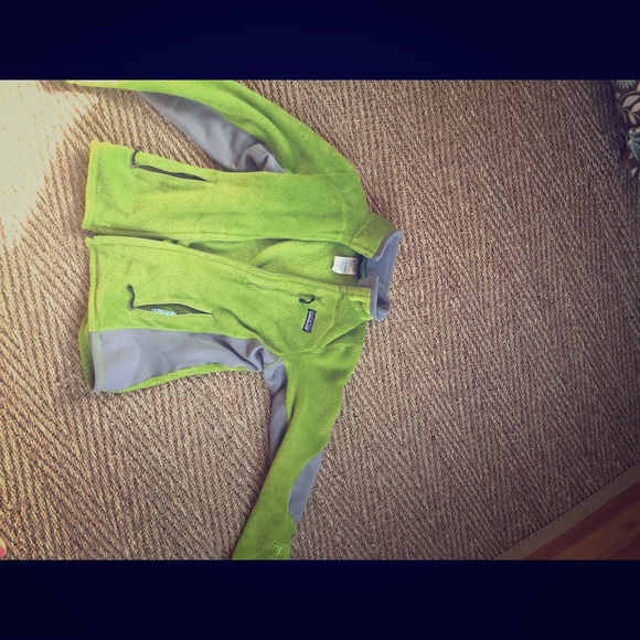 Green Patagonia fleece