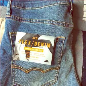 Men's Flex AE jeans size 28