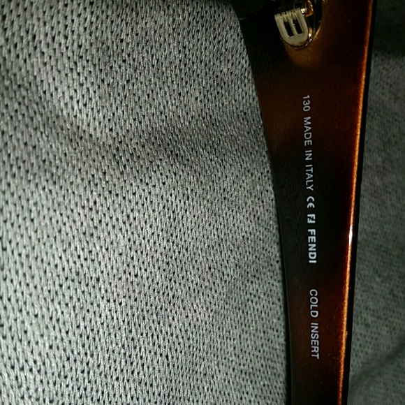 FENDI - Picture 4 of 4