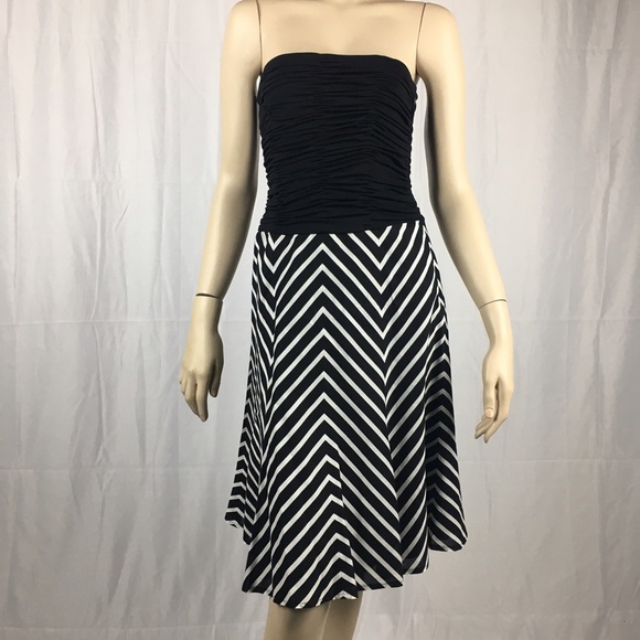 🎉sale🎉 SuziChin Strapless Chevron Dress - Picture 1 of 5