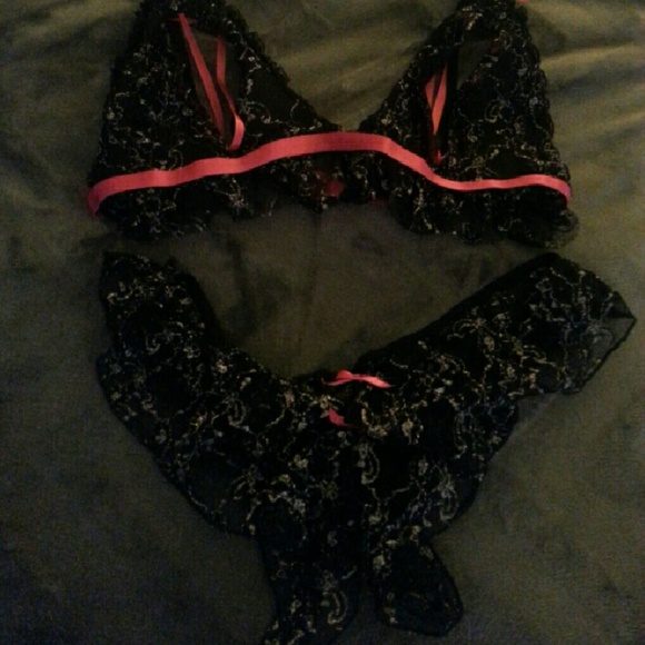 bra & panty set NEVER WORN