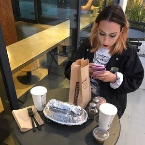 Meet your Posher, Amanda