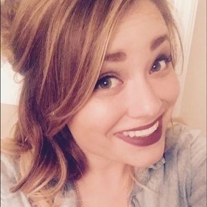 Meet your Posher, Lindsey