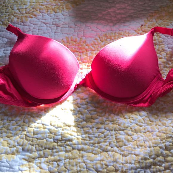 Victoria's Secret pink bra 34A