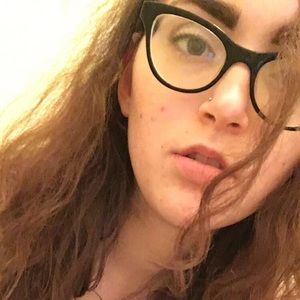 Meet your Posher, Bethany