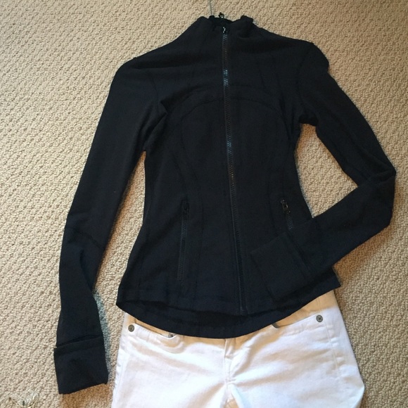 Lululemon Define Zip.  Black