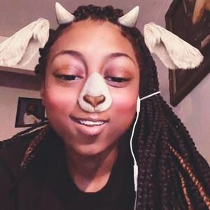 Meet your Posher, Kiyah