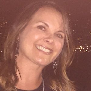 Meet your Posher, Dana