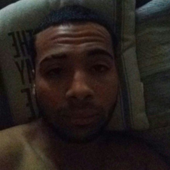 Meet your Posher, Carlos - Picture 1 of 1