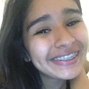 Meet your Posher, Abigail