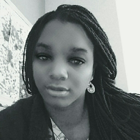 Meet your Posher, Natasha