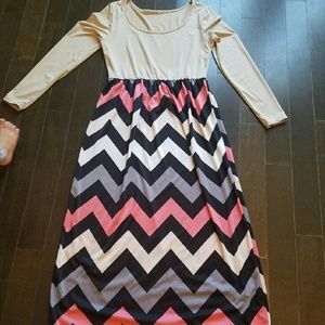 Long-sleeved Maxi dress