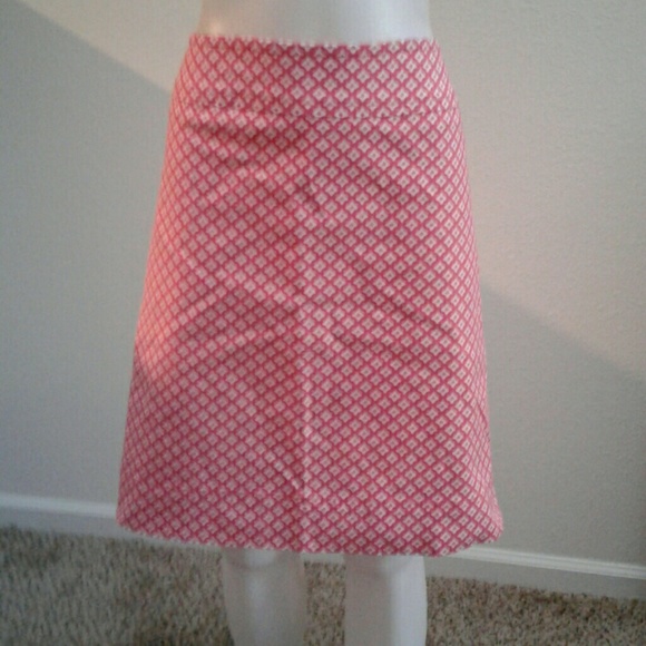 Pink & white skirt w/back zipper
