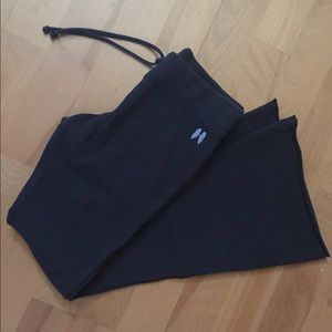 VICTORIAS SECRET Flaired Lounge Sweat Pants