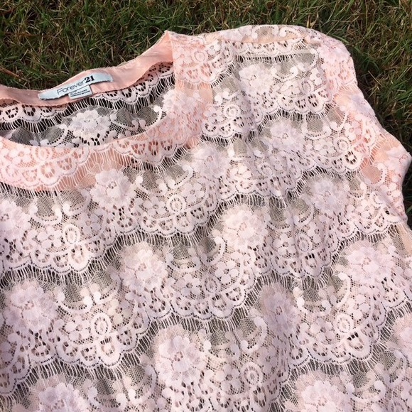 F21 Light Pink Lace Top 💞