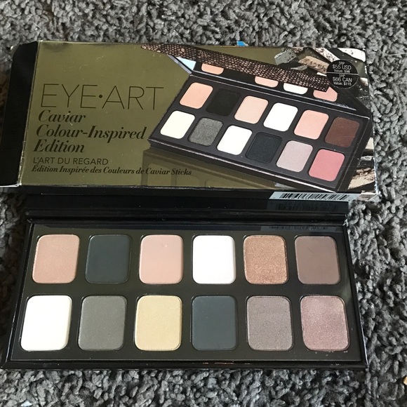 Laura Mercier palette - Picture 1 of 2