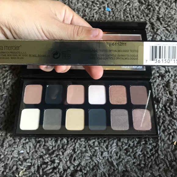 Laura Mercier palette - Picture 2 of 2