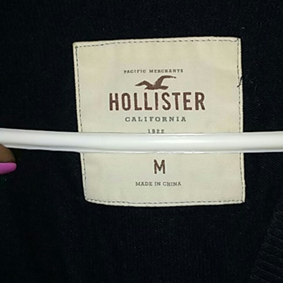 A Sweater - Picture 4 of 4