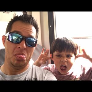 Meet your Posher, Leo