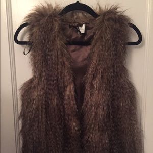 H&M faux fur vest