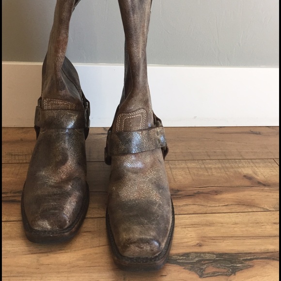 Womens frye boots in new condition size 9 1/2
