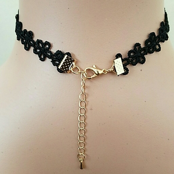 Floral Choker - Picture 2 of 2