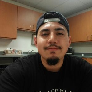 Meet your Posher, Efrain