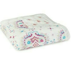 Bamboo aden and anais