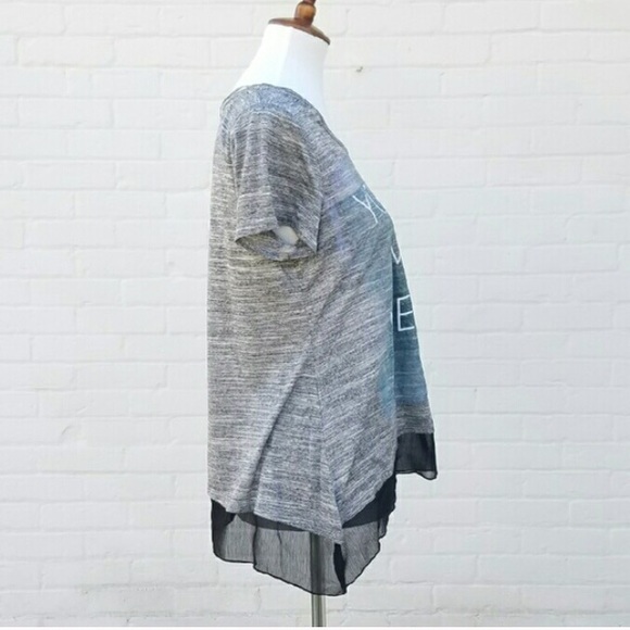 ⚡️MUST GO⚡️ Merlot Grey Sequin Tee - Picture 2 of 3