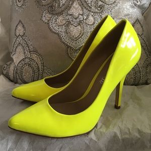Aldo Stiletto pumps. Like new!