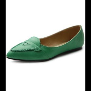 Green Oxford style flats