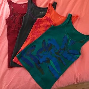 4 Eddie Bauer tanks