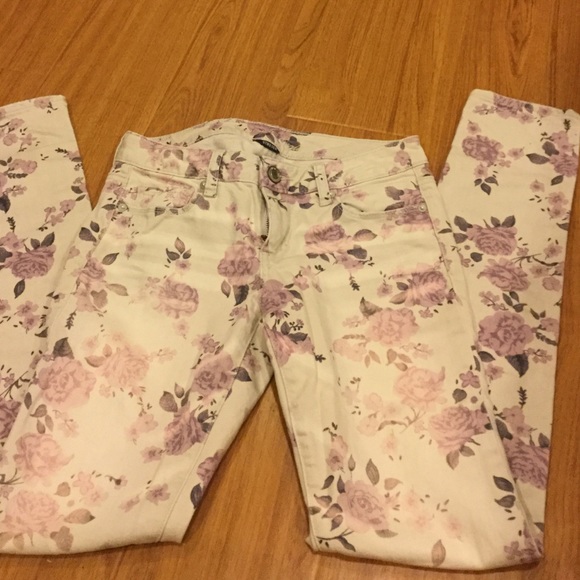 American eagle floral jeans