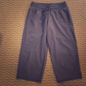 Dry fit capris