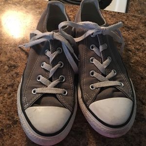 Little girls grey converse