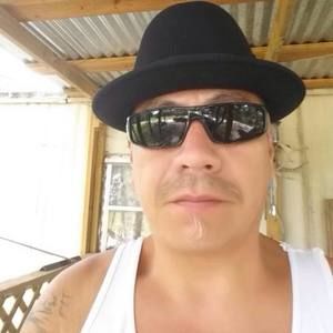 Meet your Posher, Gomez