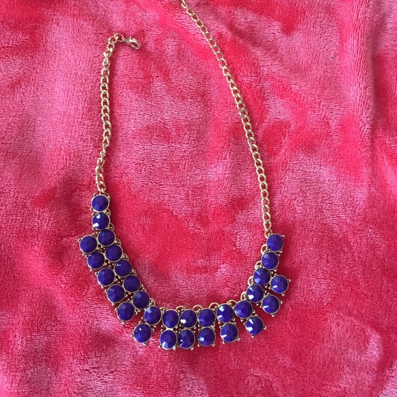 Statement necklace