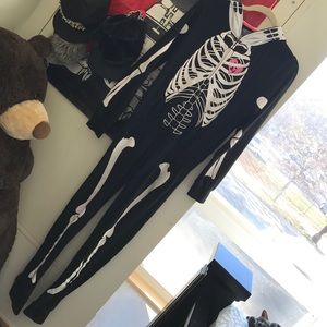 Volcom Skull jumpsuit Size M