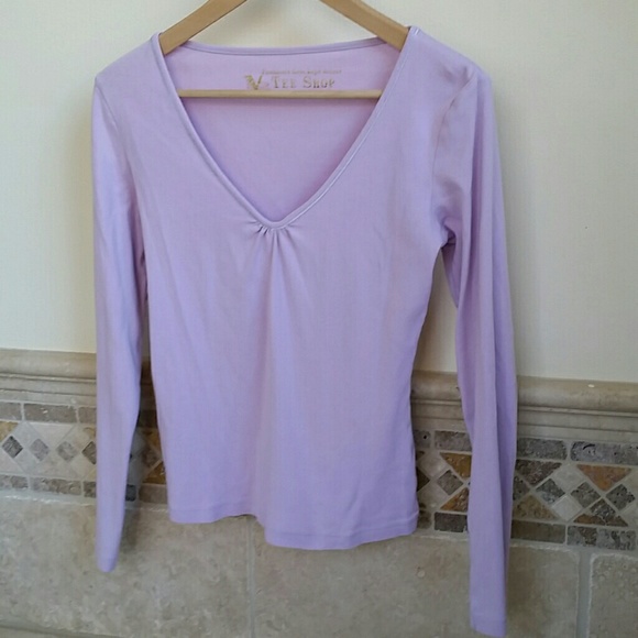 Soft lavender deep vee 100% cotton tee
