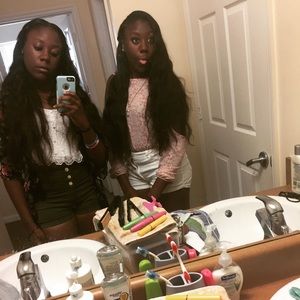 Meet your Posher, Maya