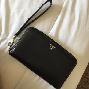 Fossil wristlet