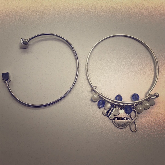 2 silver bangles